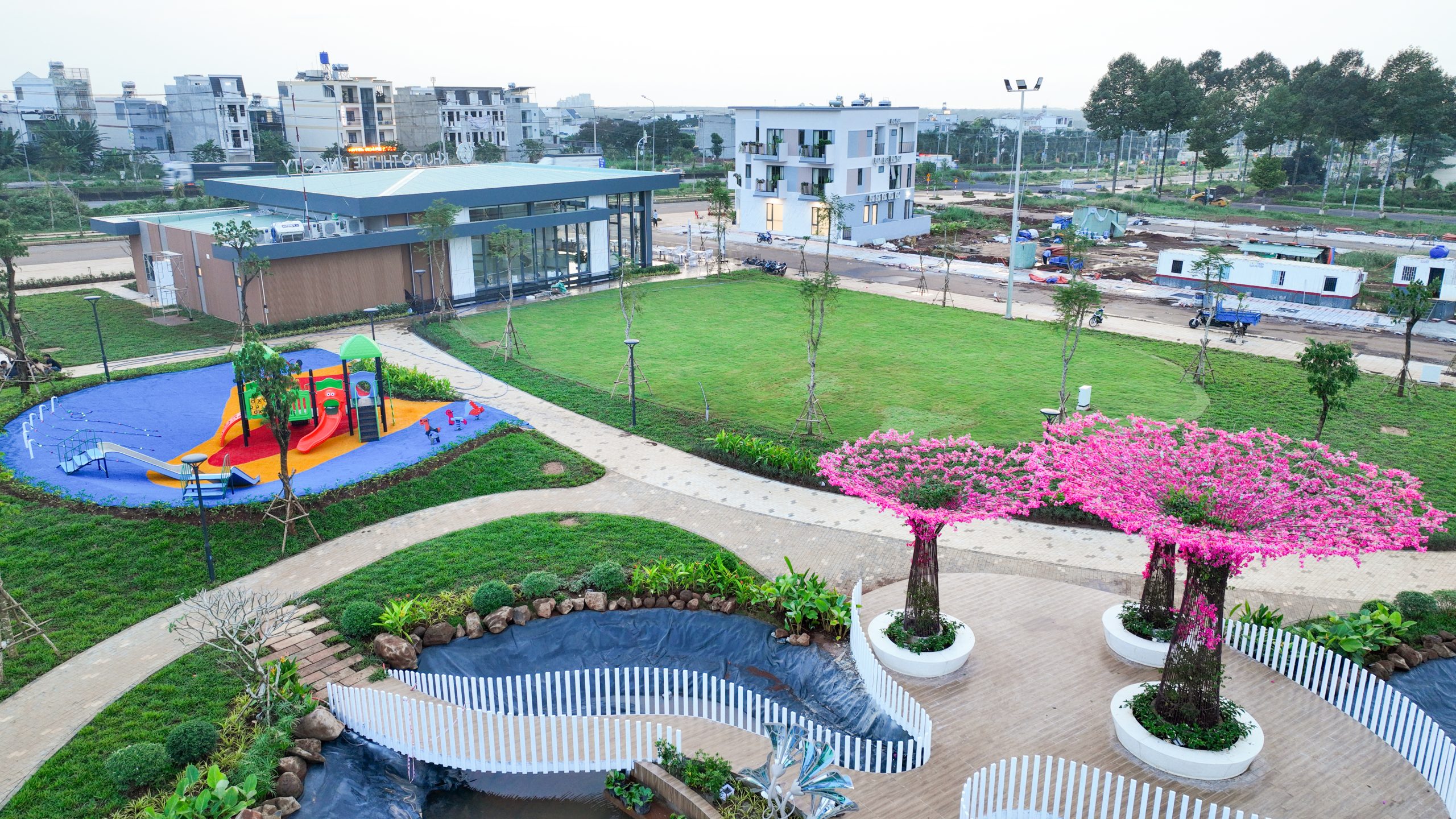 Hình ảnh tiến độ dự án Dầu Giây Kim Oanh: khu vực công viên & nhà mẫu 